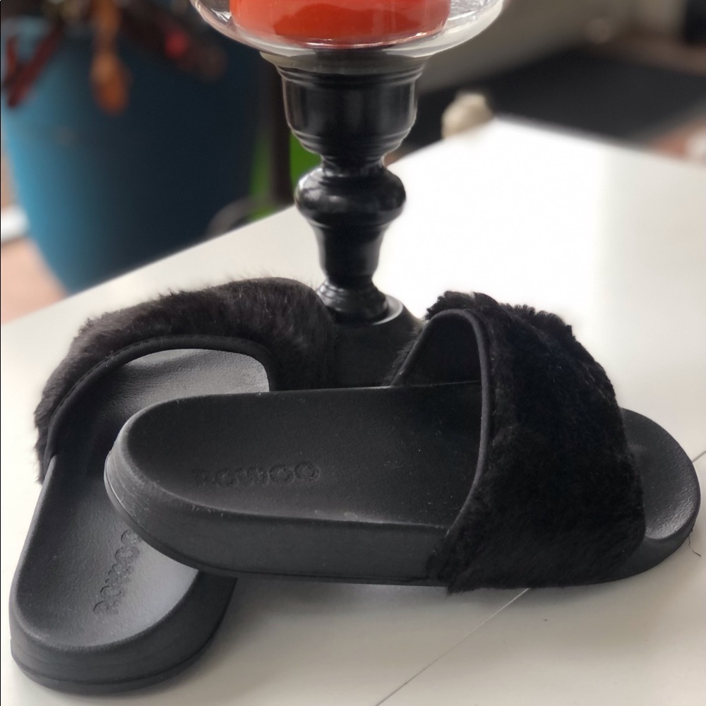 SALE: ROWOO Fur Slides